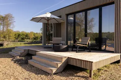 Image de Maison de Vacances en Forêt avec Spa