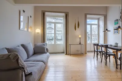Image de Appartement lumineux et spacieux à Porto