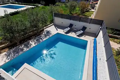 Image de Villa Trapezium - private heated pool & table soccer