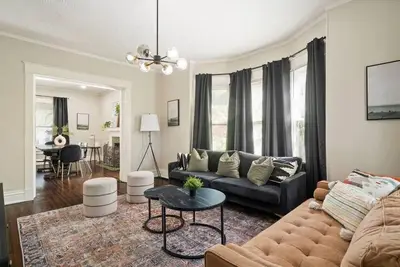 Image de 5 Bedroom! -Middle of Kc