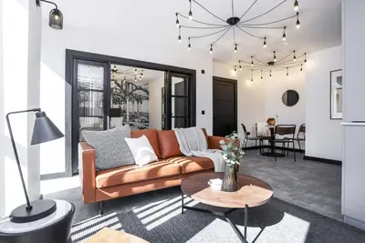 Image de Laboratory Store: 2bed moments from Royal Mile