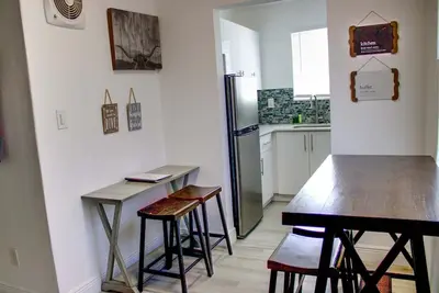 Image de Sun, Sand & Comfort: 1/1 Apartment by the Beach