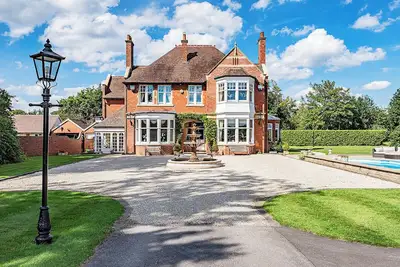 Image de Magnificent Edwardian Property with 3. 5 acres