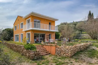 Image de Superbe maison Ă Peymeinade avec WiFi