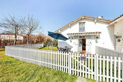 Image de Belle maison à Oradour-Fanais avec WiFi