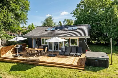 Image de Belle maison à Nykøbing Sj avec WiFi