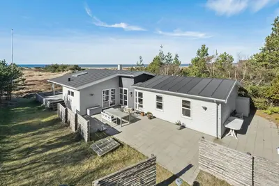 Image de Belle maison à Højby avec vue sur la.