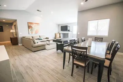 Image de Spacious, Stylish and Convenient