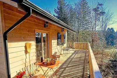 Image de Gîte Cosy indépendant, Proche centre du Chambon-sur-Lignon, en lisière de forêt