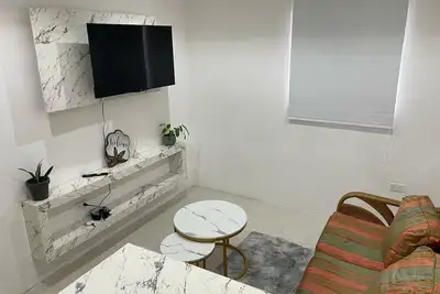 Image de 2 bedroom fully functional apptmt with full kitchen