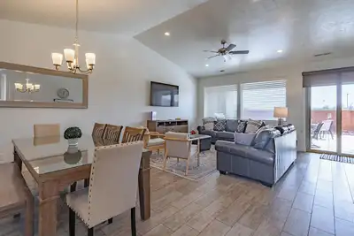 Image de 3-bedroom Paradise Village townhome, sleeps 12, water park, lazy river hot tub