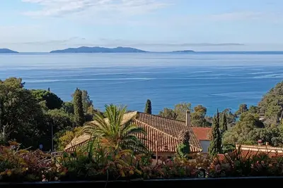 Image de Appartement avec terrasses Ă Rayol-Canadel-sur-Mer