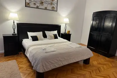 Mid Ultra Central Residence Oradea - self check in & out