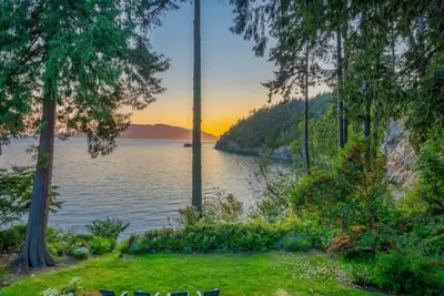 Image de Chuckanut Beachfront Sanctuary