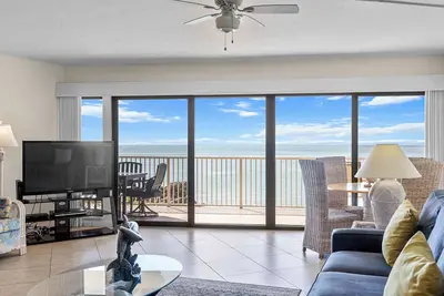 Image de Family friendly 2bedroom+bunkroom/2. 5bath oceanfront condo