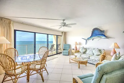 Image de Keyzy & Comfortable Top Floor Oceanfront Condo