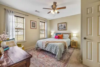 Image de Charming house minutes from everything in Monroe\/West Monroe! 5-Star hosts!
