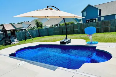 Image de Amazing 3-bedroom house in convenient Moncks Corner with private in-ground pool!