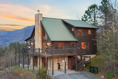 Image de A Big Mountain Escape for the Whole Crew — Little Bear Retreat