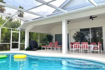 Image de golf view villa near beach