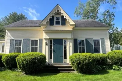 Close to beaches and downtown