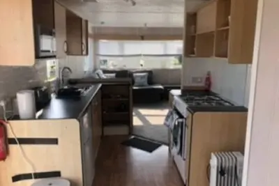 Image de 8 berth caravan at Dovercourt Holiday Park, Essex ref 44608m