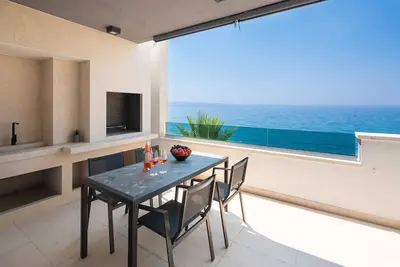 Image de Suite de luxe Paoma sur la plage avec jacuzzi
