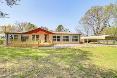 Image de Walk to Beach: Eufaula 'Fisherman’s Delight' Home