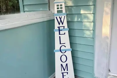 Image de Blue Horizon Bungalow: Coastal Charm