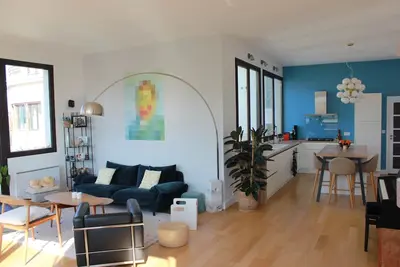 Image de Grand appartement 120m2 - 3 chambres - idéal pour les familles
