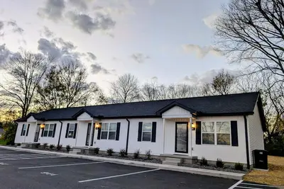 Image de Charming 2-bedroom apartment with Ac, WiFi in Washington Court House