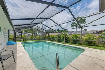 Image de Beautiful Port Orange Pool Home, in quiet neighborhood.