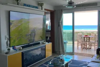 Image de View of the Beach, Pool and Incredible Sunset