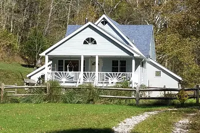 Image de 3br bungalow in charming Walton with Ac, WiFi
