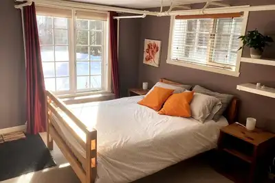 Image de Le Havre Gris, une spacieuse chambre privée pour se détendre ou travailler