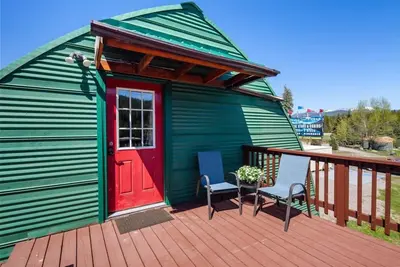 Image de Mountain View Studio! Store & rentals on-site!