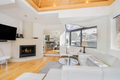 Image de Pet-Friendly Penthouse with Shared Hot Tub