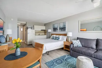 Image de 6201 Ocean Ave, Unit 212 - The Nassau Inn
