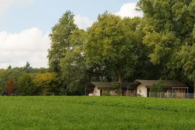 Image de Lodge de Luxe à Twente avec Vue sur Prairies