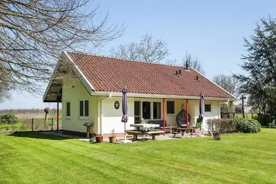 Image de Maison Ă Heino avec grand jardin