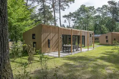Image de Joli chalet airconditionné, dans un parc de vacances à 12 km. depuis Eindhoven