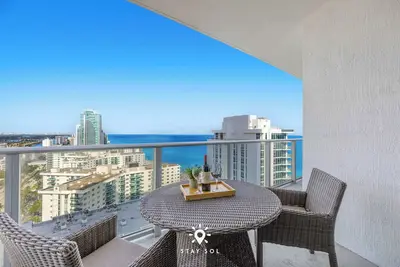 Image de Luxury Apt with Balcony - Ocean Views & Pool