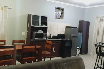 Image de Charming 2-bedroom cottage in lovely Randburg with WiFi
