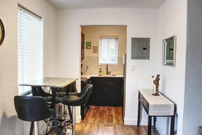 Image de Beachside Home - Pet-Friendly, Sleeps 4