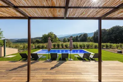 Image de Villa avec piscine
