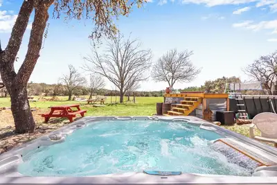 Image de Secluded Hill Country Oasis: Pool, Spa, Sauna and Stargazing