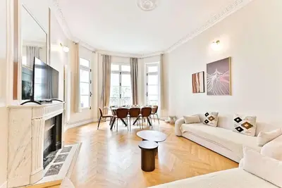 Image de Appartement moderne et climatisé - Arc de Triomphe