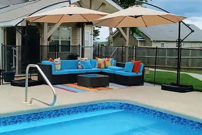 Image de The Amaris – Scenic Pool Retreat Near Golf Club