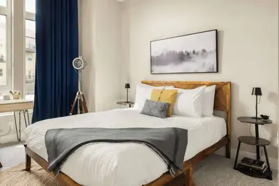 Image de Modern Getaway - Rooftop Mtn Views - Near Regis