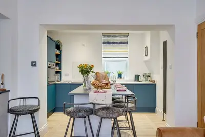 Image de *New*The Procession: Grade Ii Listed, Pet Friendly